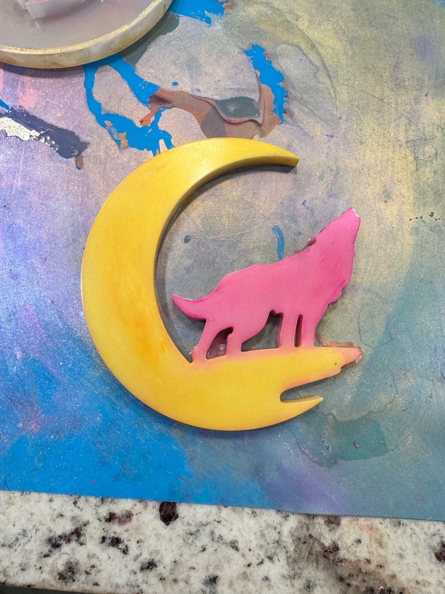 Resin Decoration - Wolf Sitting Atop The Moon